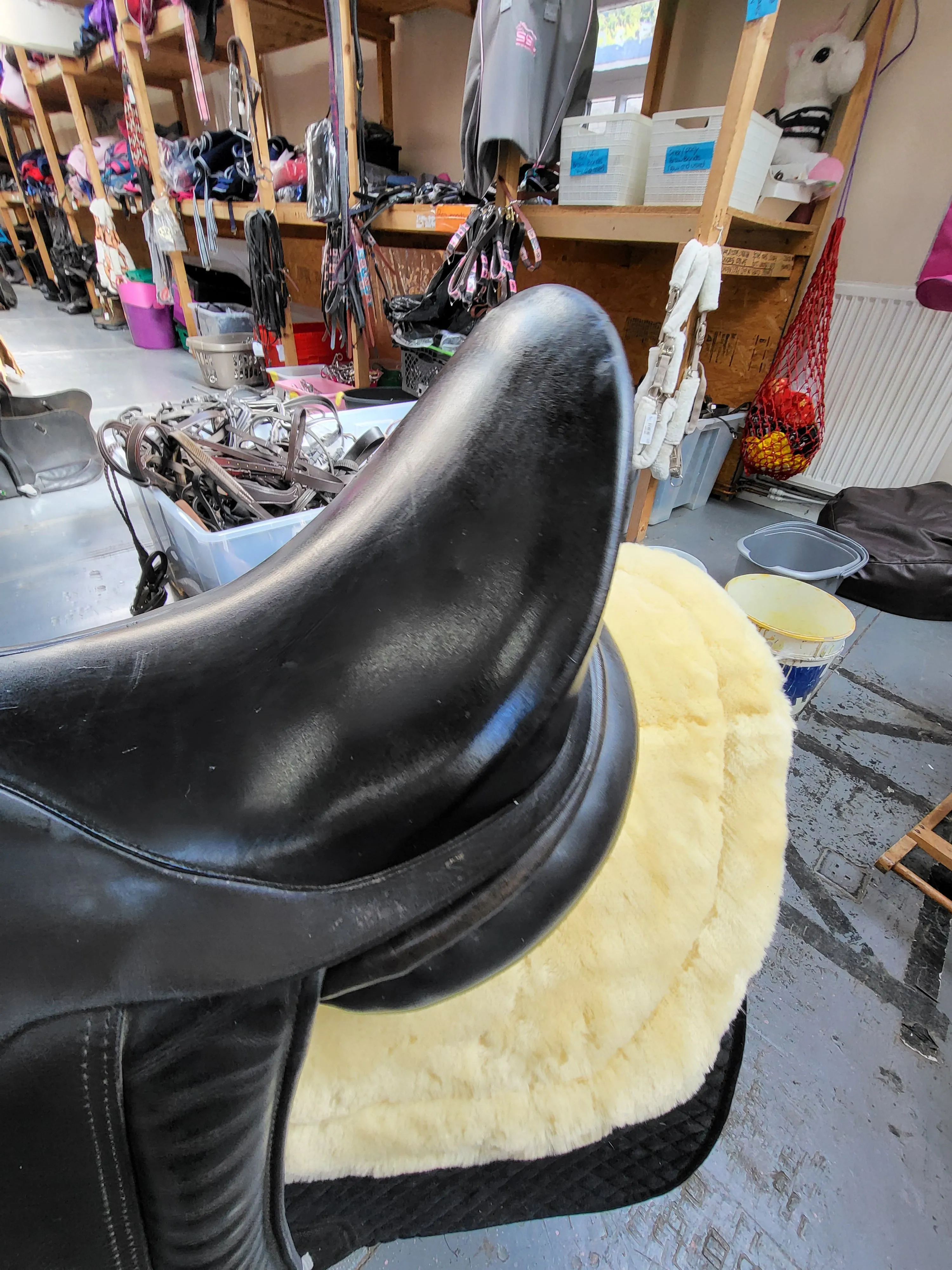 18" Med fit Lichfield M J Saddlery
