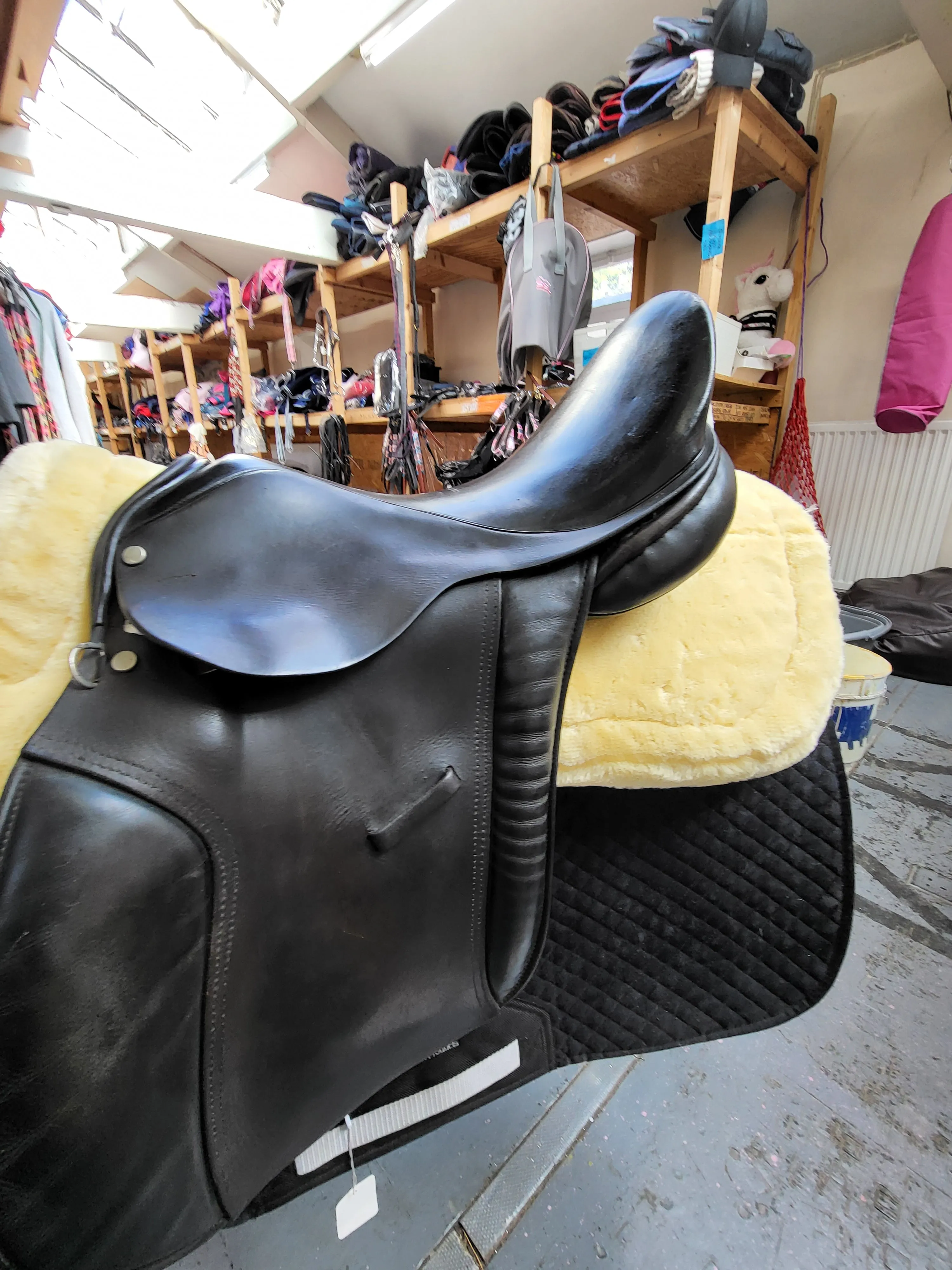 18" Med fit Lichfield M J Saddlery