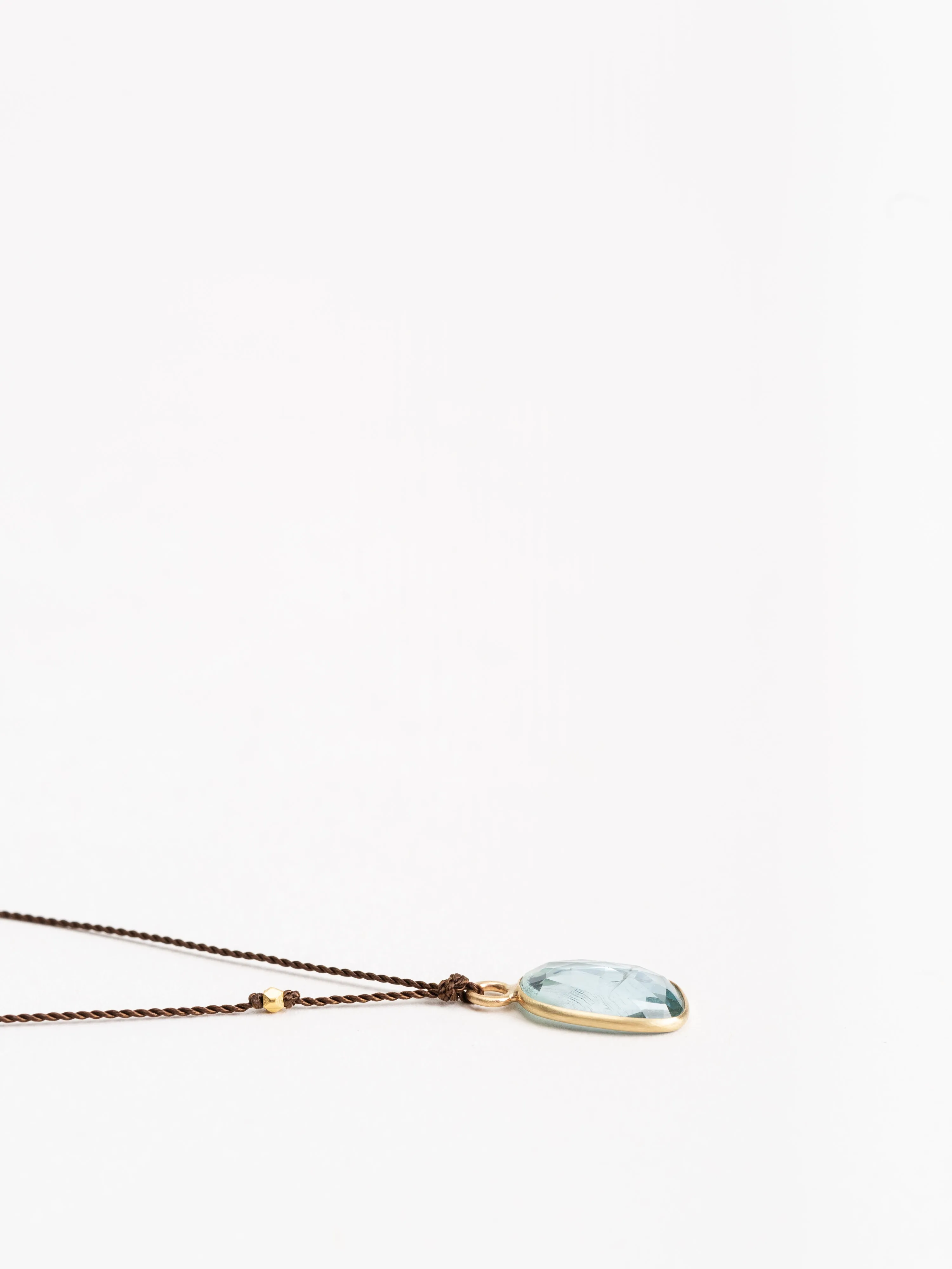 aquamarine necklace - 18k