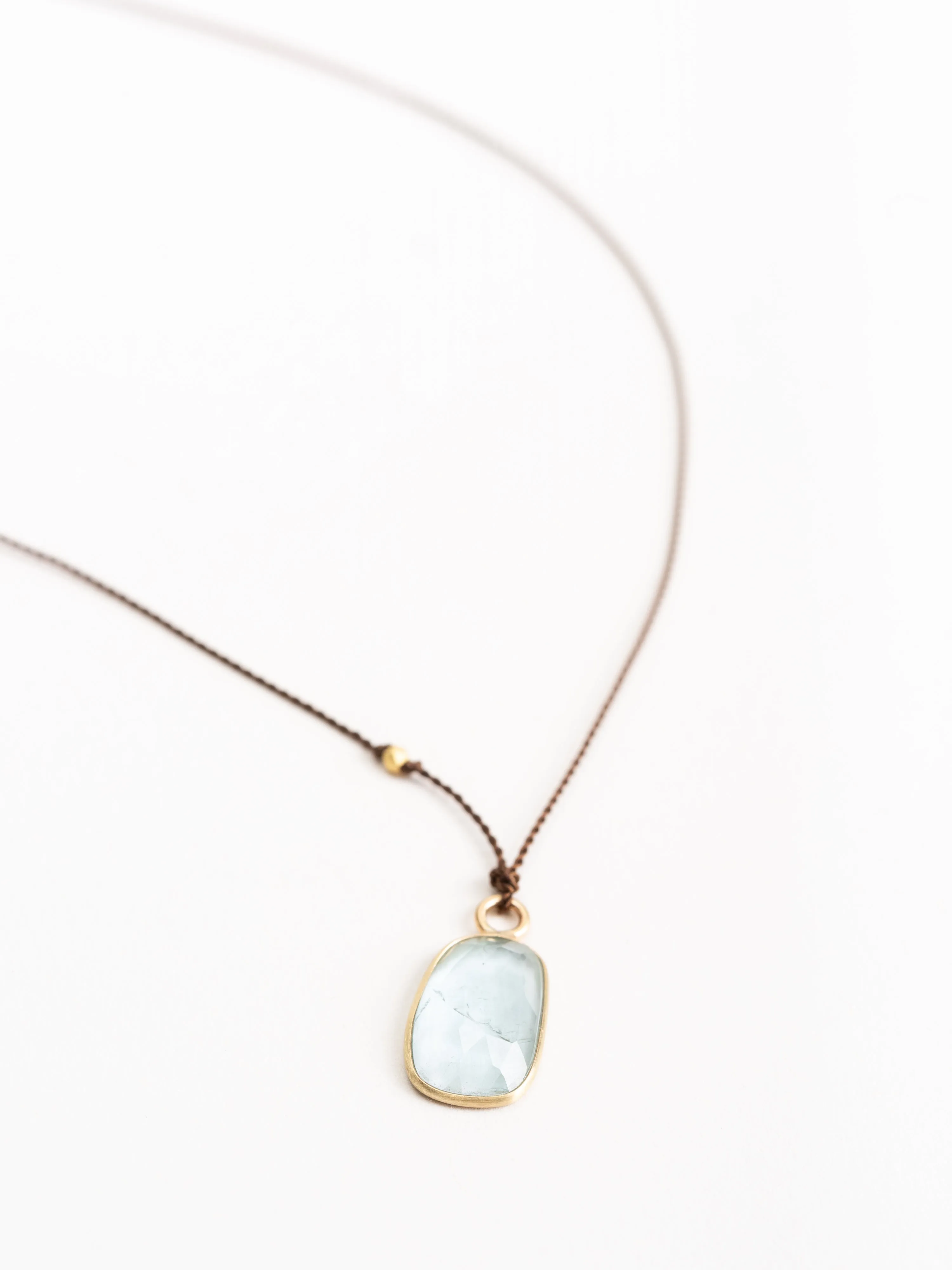 aquamarine necklace - 18k