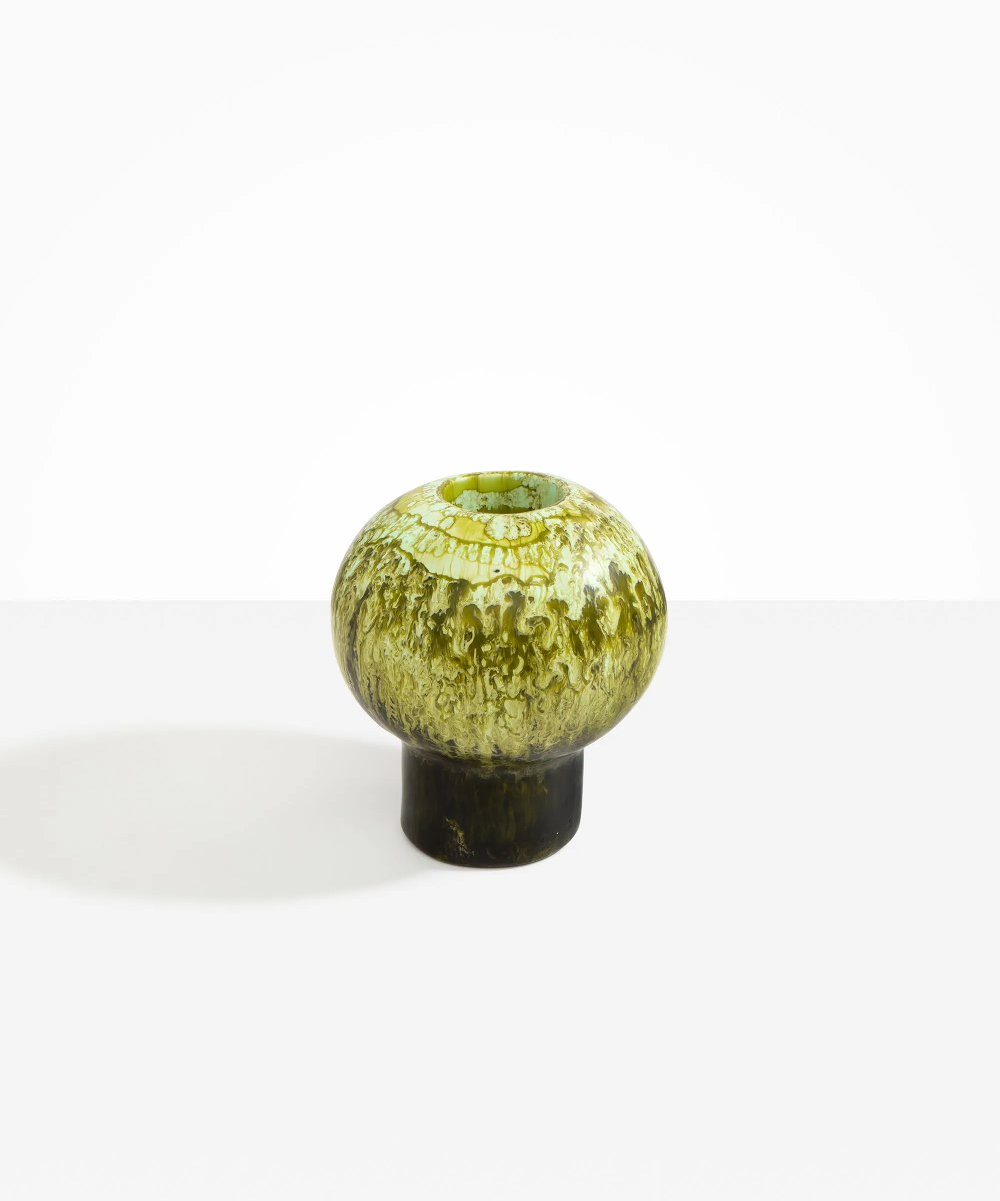 Bold Pearl Vase