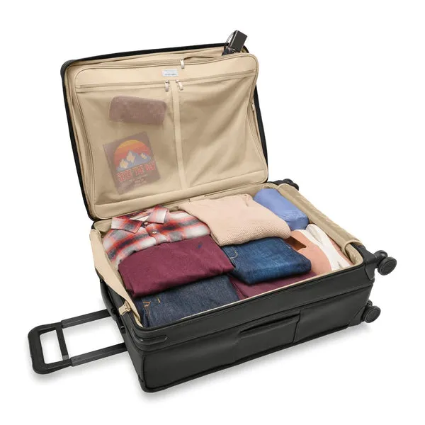 Briggs & Riley Baseline Large Expandable Spinner - Black