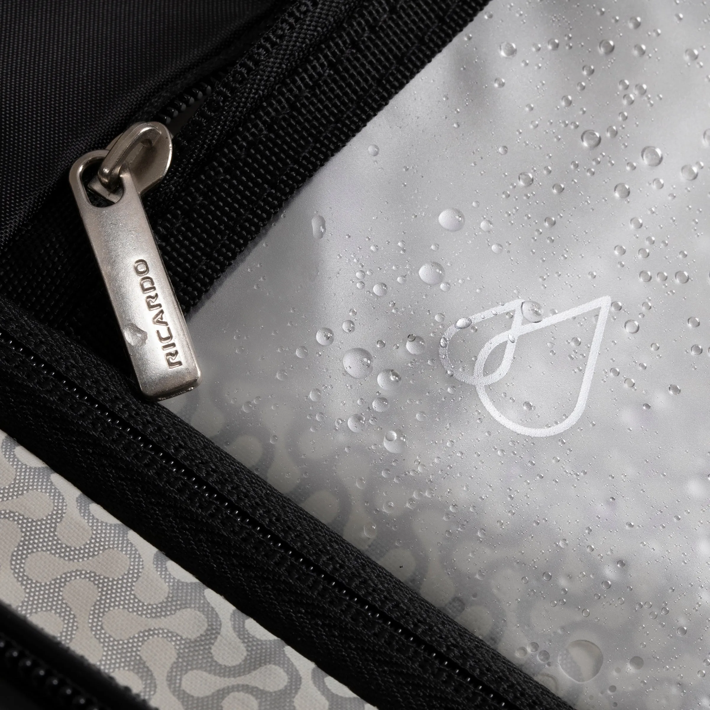 Cambria Hardside Medium Check-In Expandable Spinner