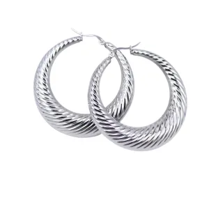 CASSIE TEXTURED HOOPS