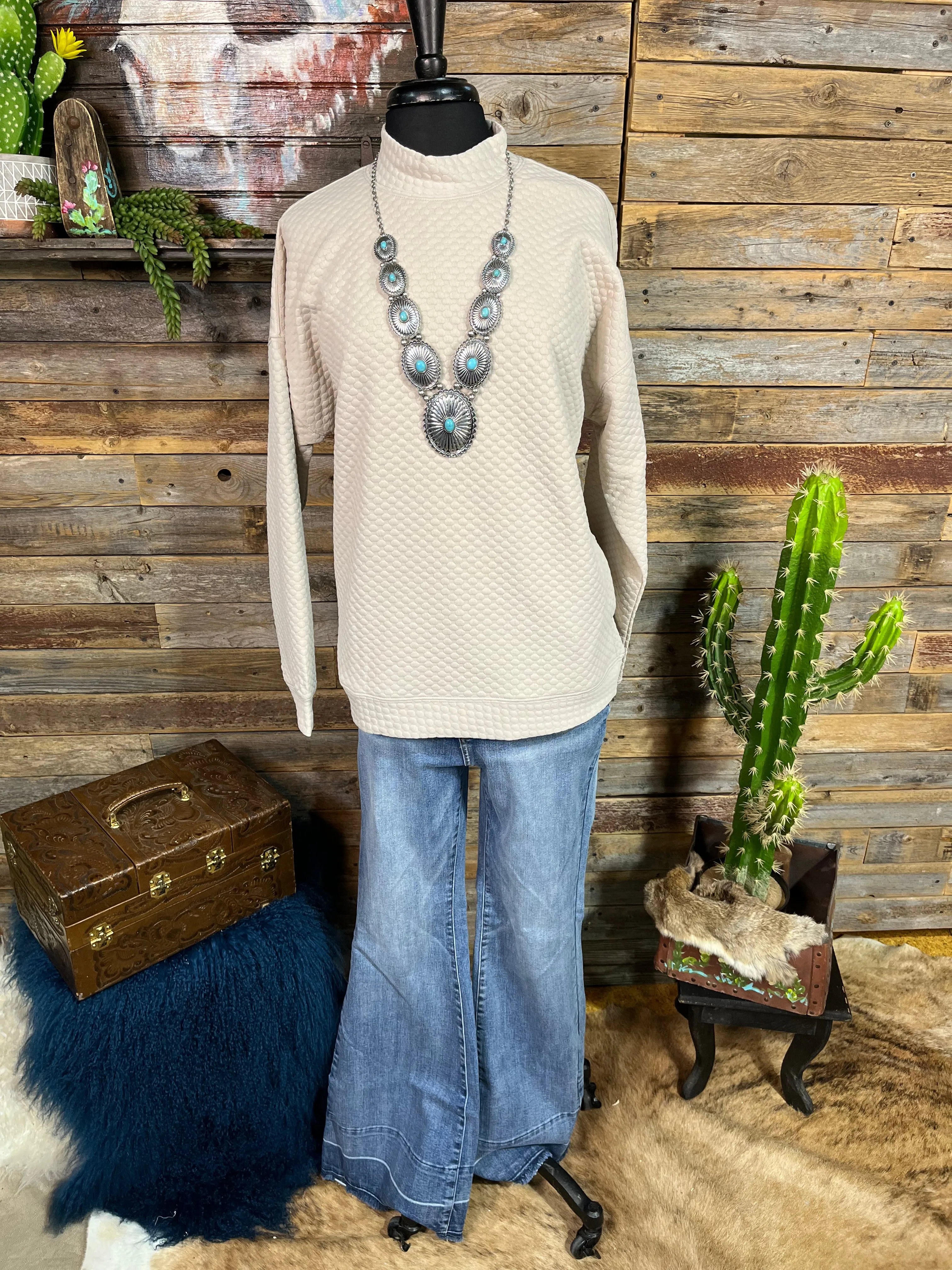 Daisy Textured Top