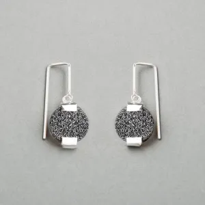 DRUZY PENDULUM EARRING