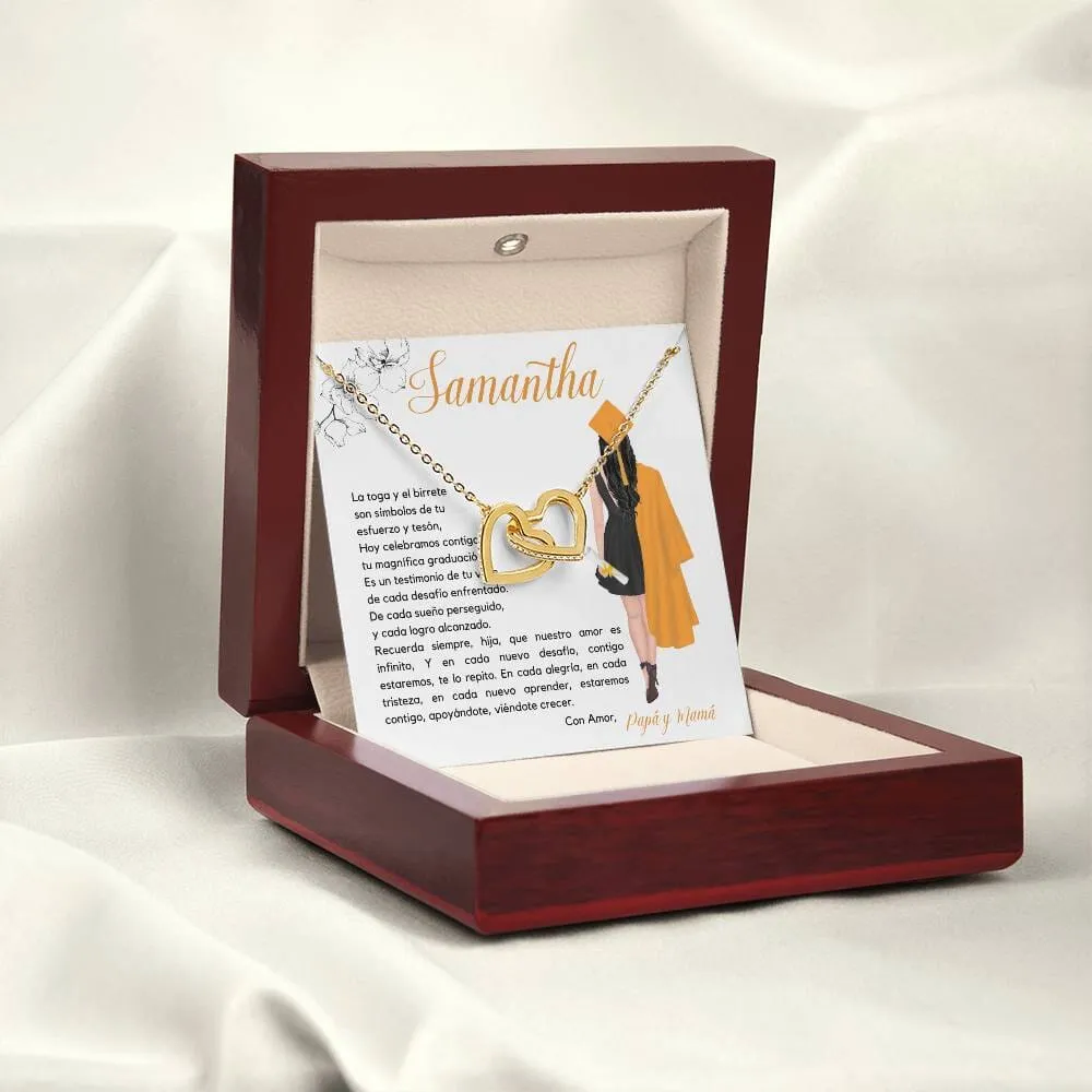 El Regalo Perfecto para Celebrar su Graduación, Collar Corazones Entrelazados con Tarjeta Personalizada