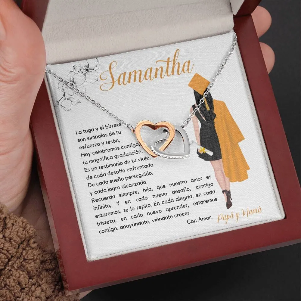 El Regalo Perfecto para Celebrar su Graduación, Collar Corazones Entrelazados con Tarjeta Personalizada