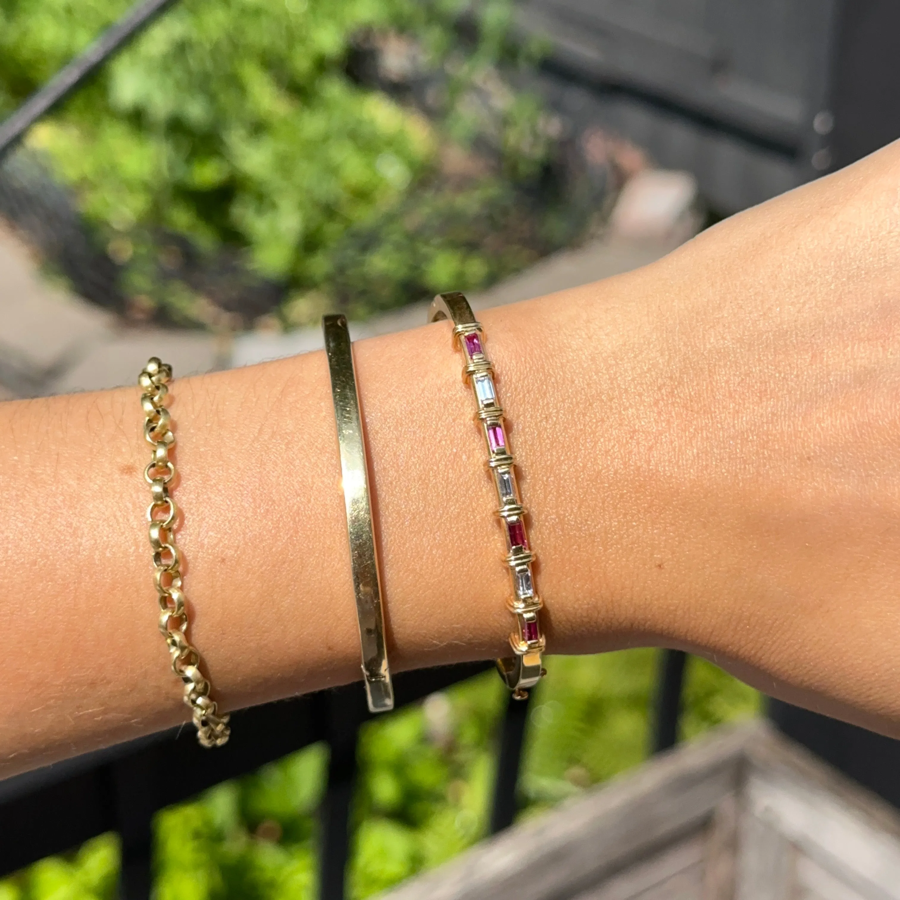 Estate 18KT Yellow Gold Baguette Red Ruby   Diamond Bangle Cuff Bracelet