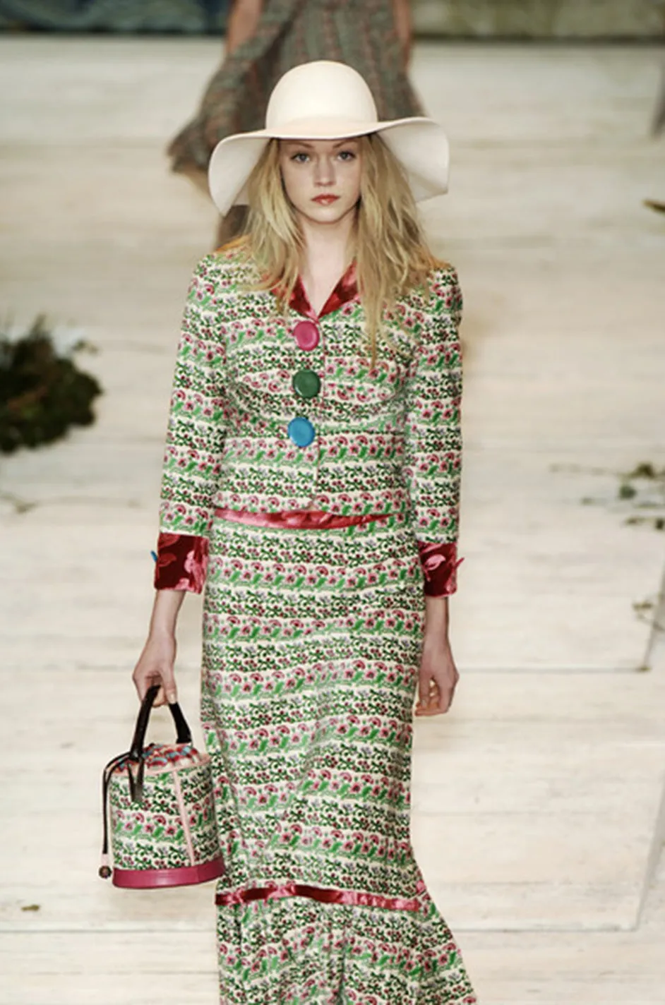 Fall 2005 Kenzo Defile Printed Pink & Green Floral Velvet Suit w Contrasting Lining
