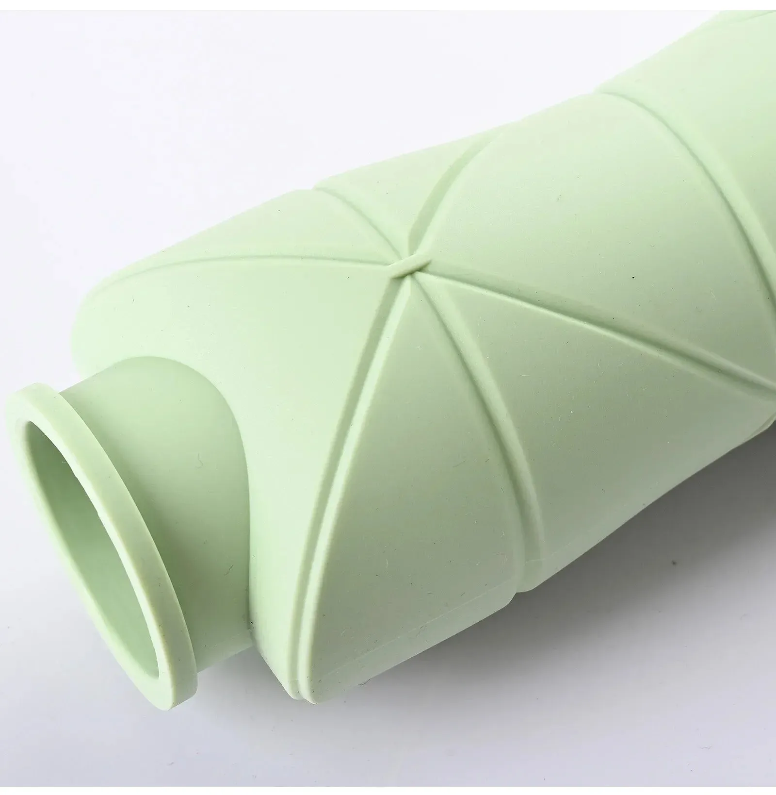 Foldable Silicone Water Bottle Leakproof, Portable, Ideal for Travel, Sports