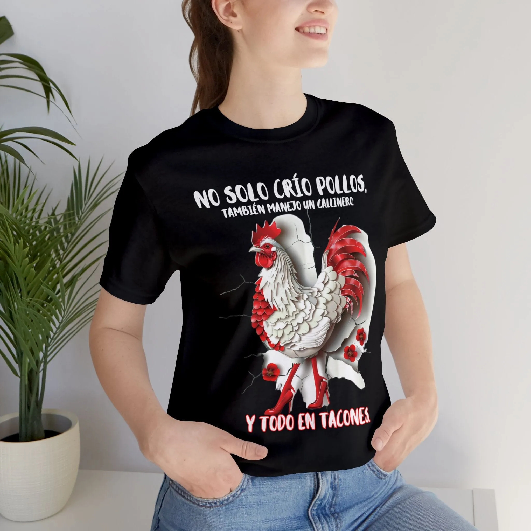 Gallinero en Tacones: La Camiseta de Supermamá - Disponible en Blanco y Negro