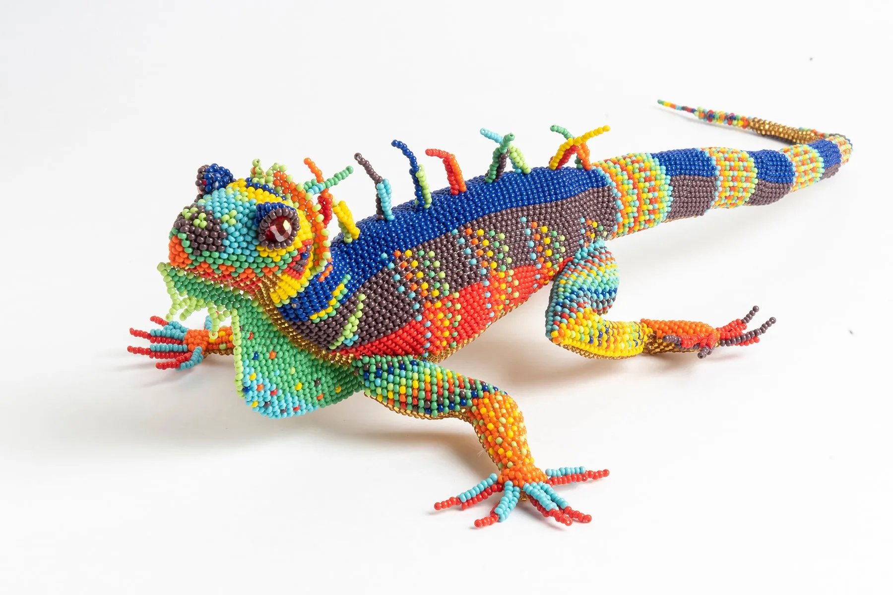 Lizard; extra large; luster rainbow colors