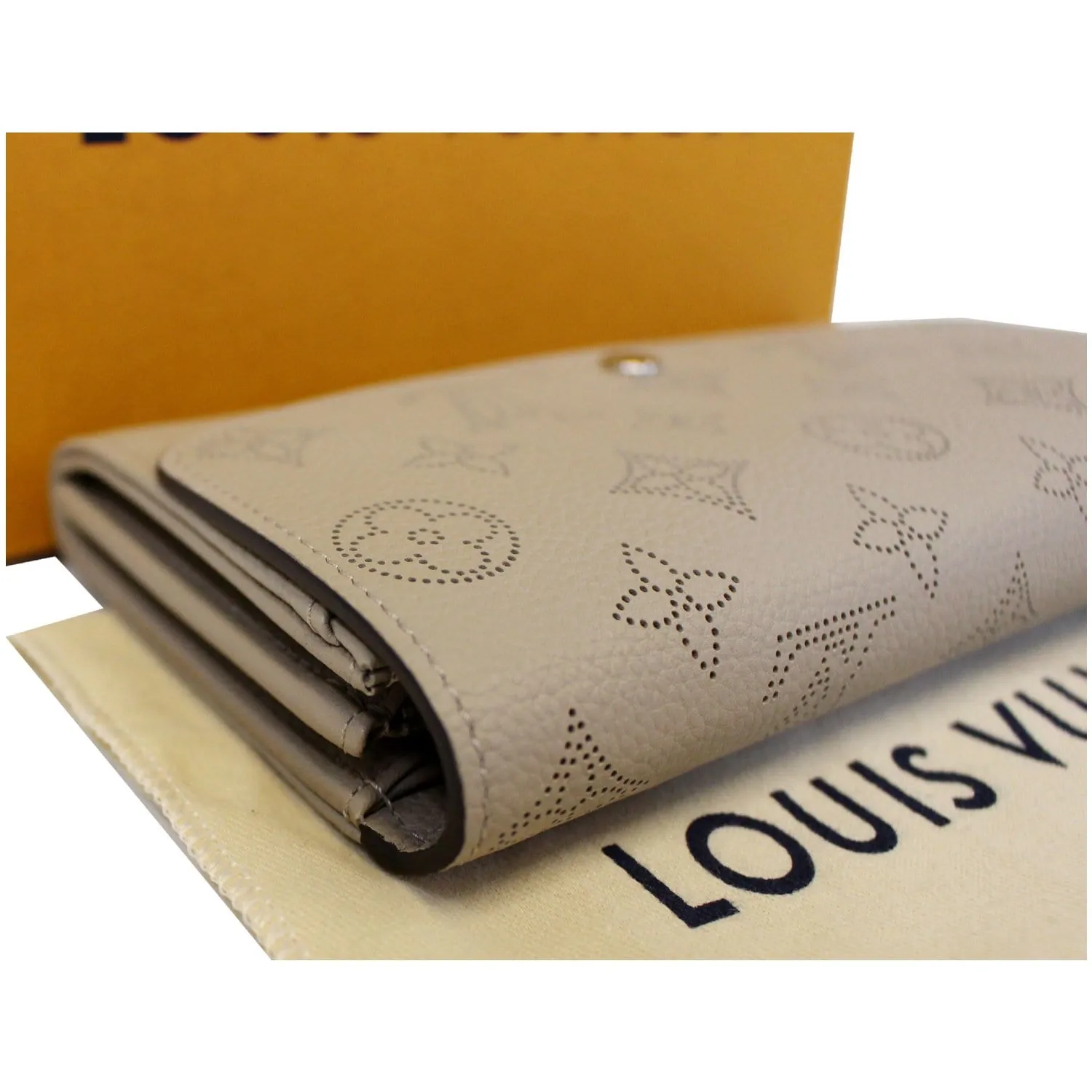 LOUIS VUITTON Iris Mahina Leather Wallet Ivory