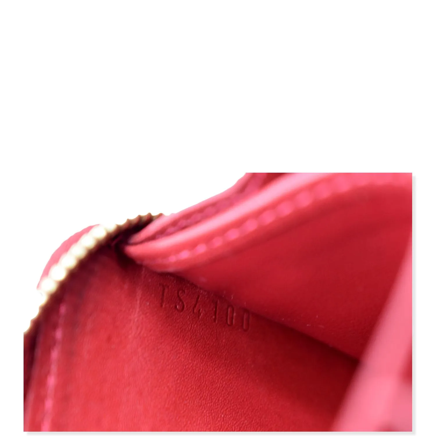 LOUIS VUITTON Vernis Leather Zippy Coin Purse Cerise Cherry