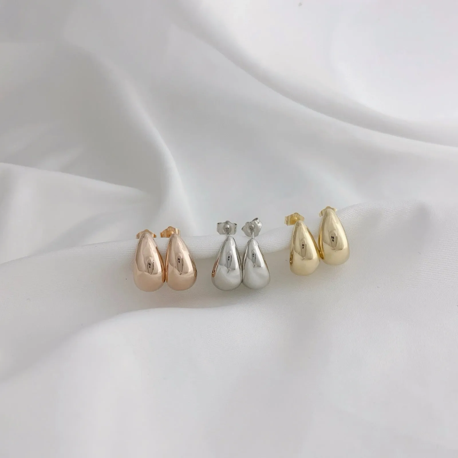 Lula Domed Earrings (18K)