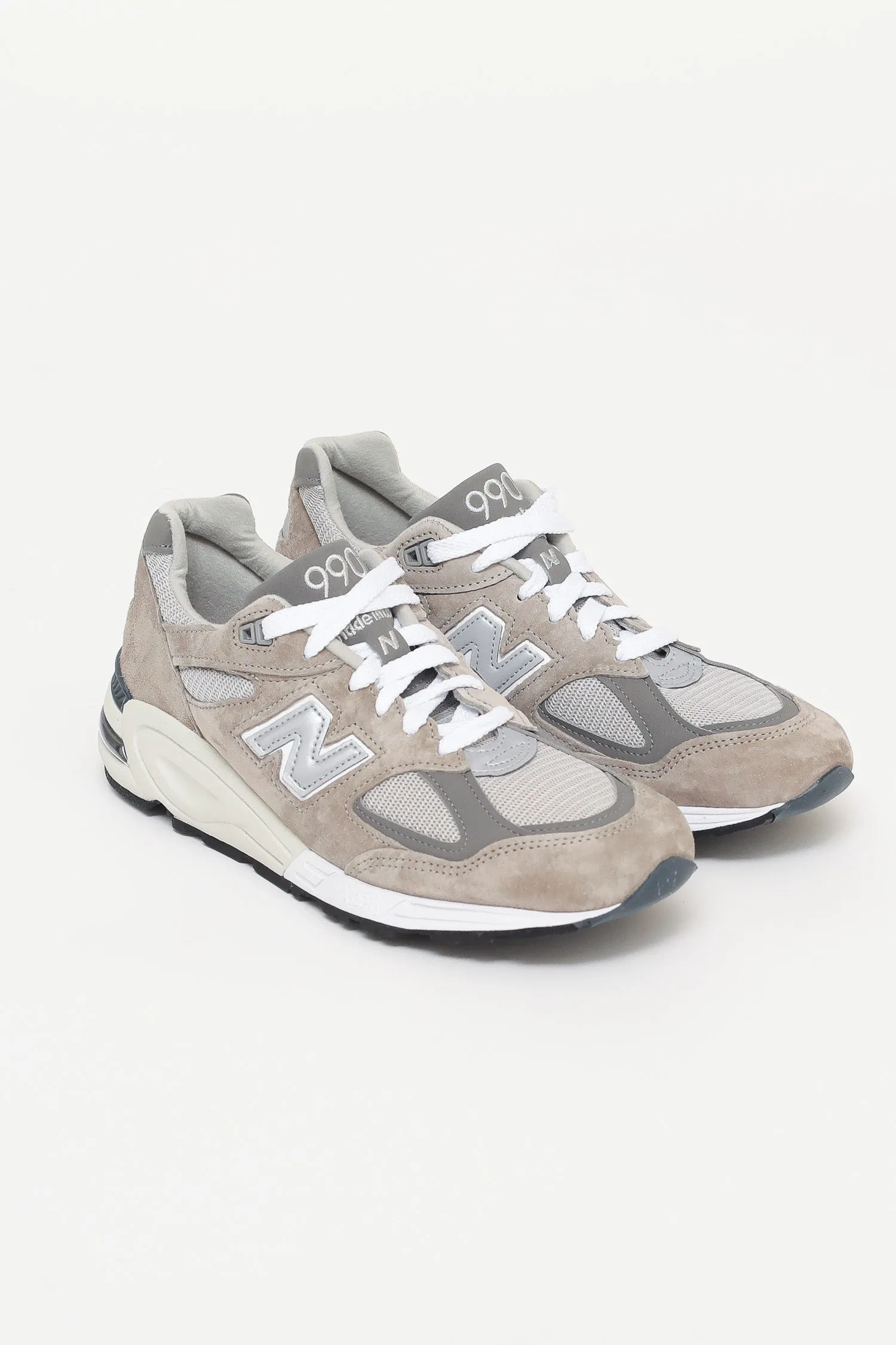 M990GY2 - Grey
