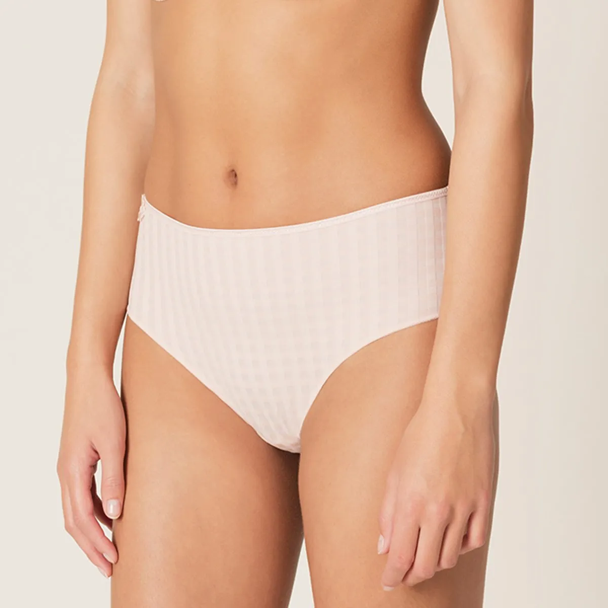 Marie Jo Avero Full Brief