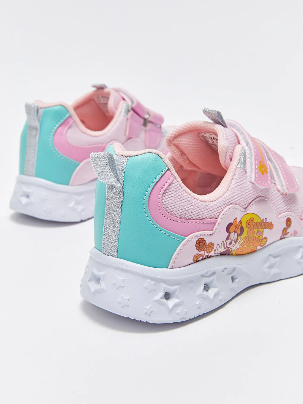 Minnie Mouse Printed Exciting Steps Sneakers