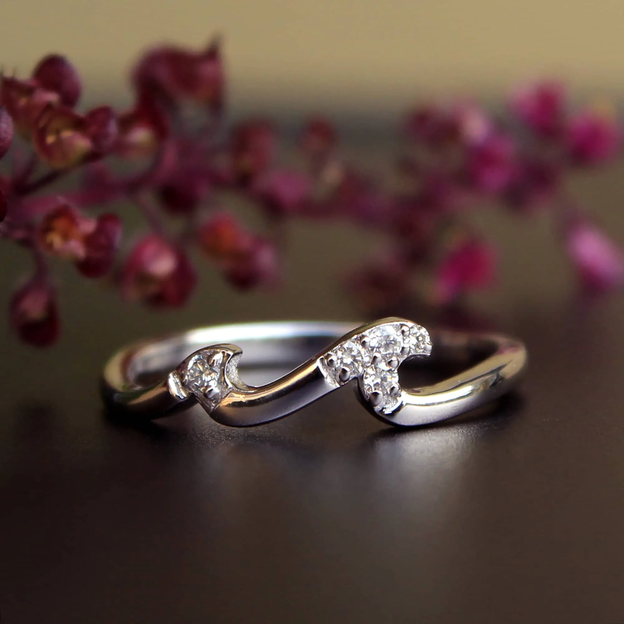 Ocean Tide Wave Ring Bold