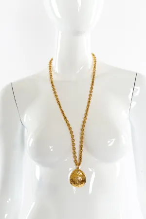 Oval CC Pendant Chain Necklace