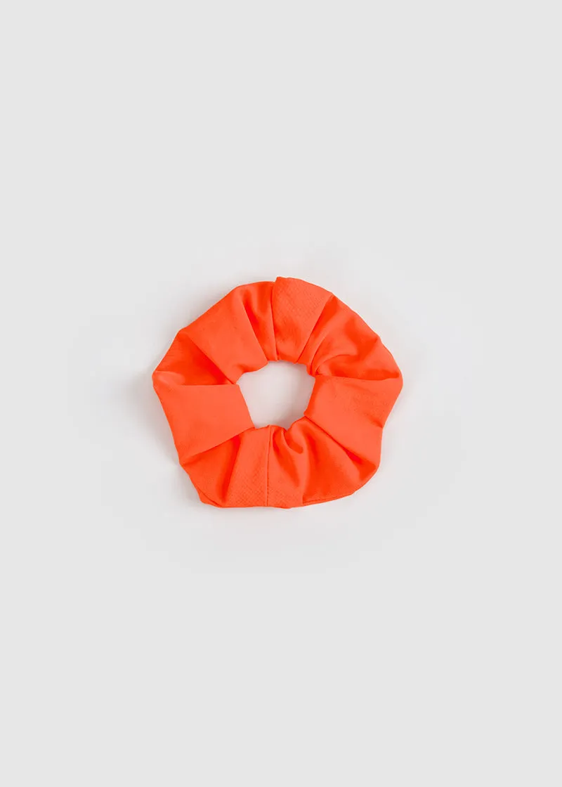 OVERSIZED SCRUNCHIE