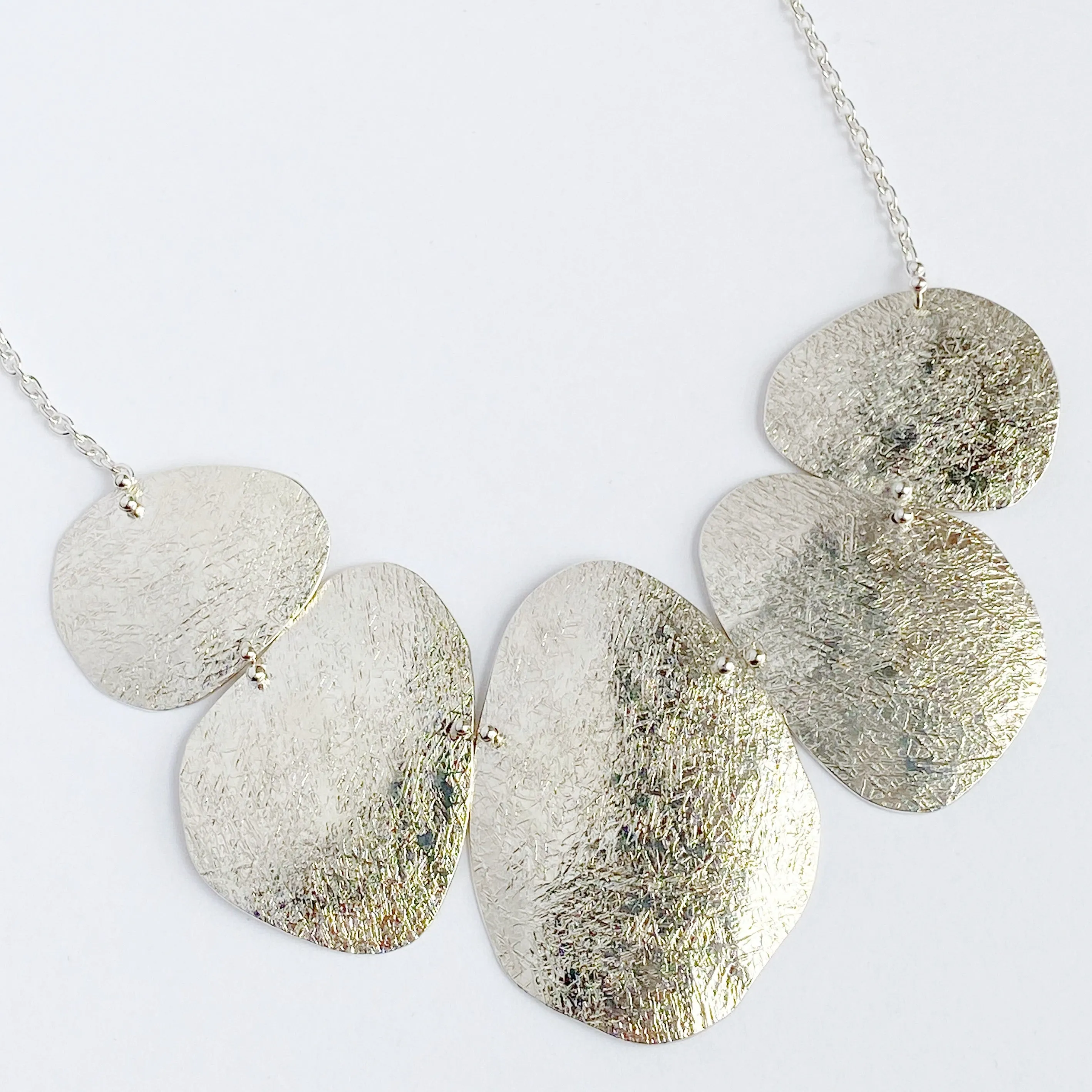 Pebble Fan necklace
