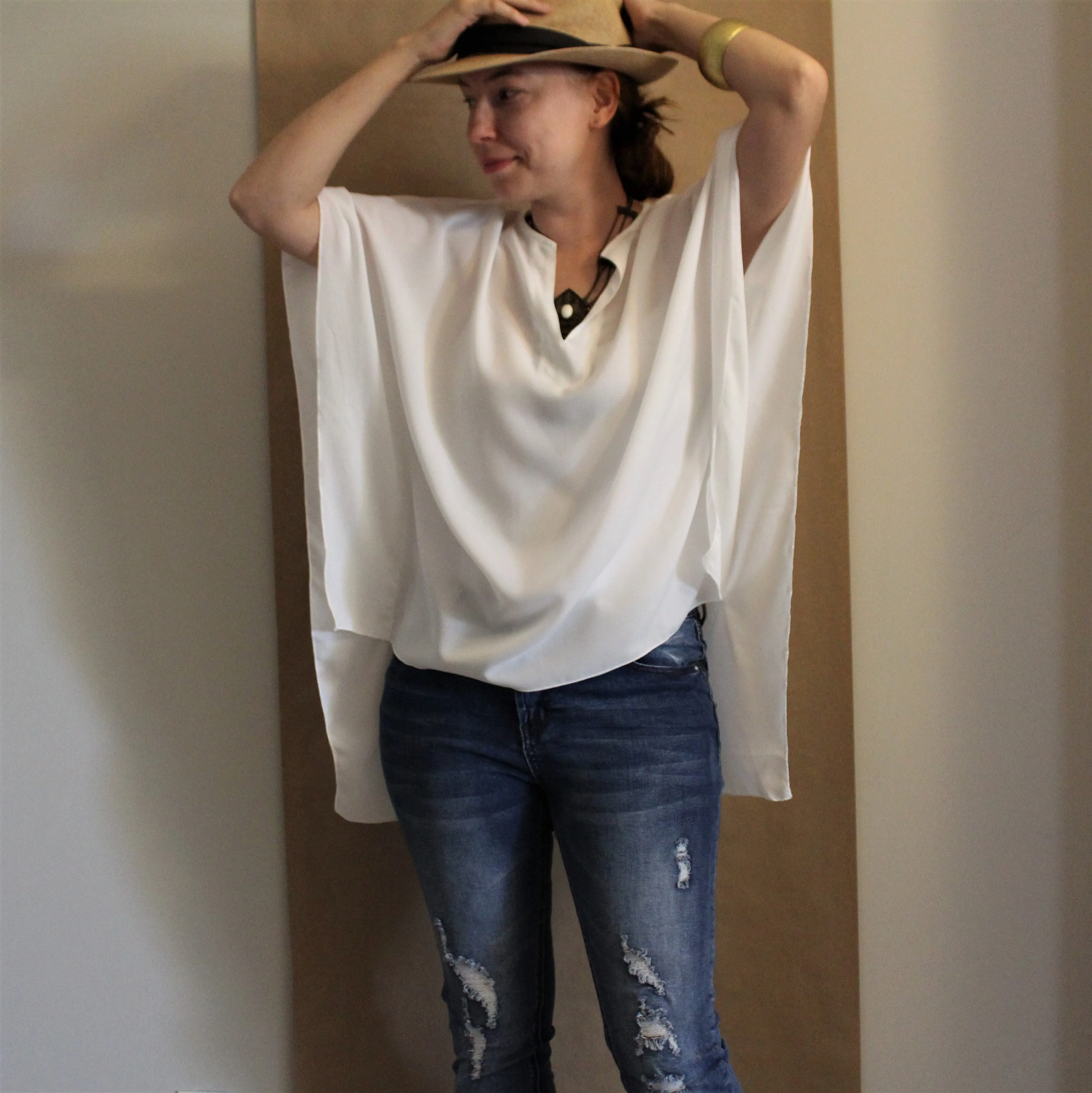 Plus Size Butterfly Sleeves Chiffon Top