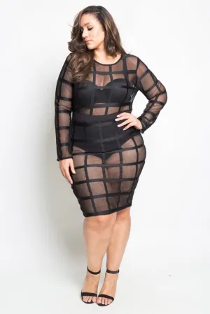 Plus Size Designer Showstopper Detailed Mesh Grid Dress