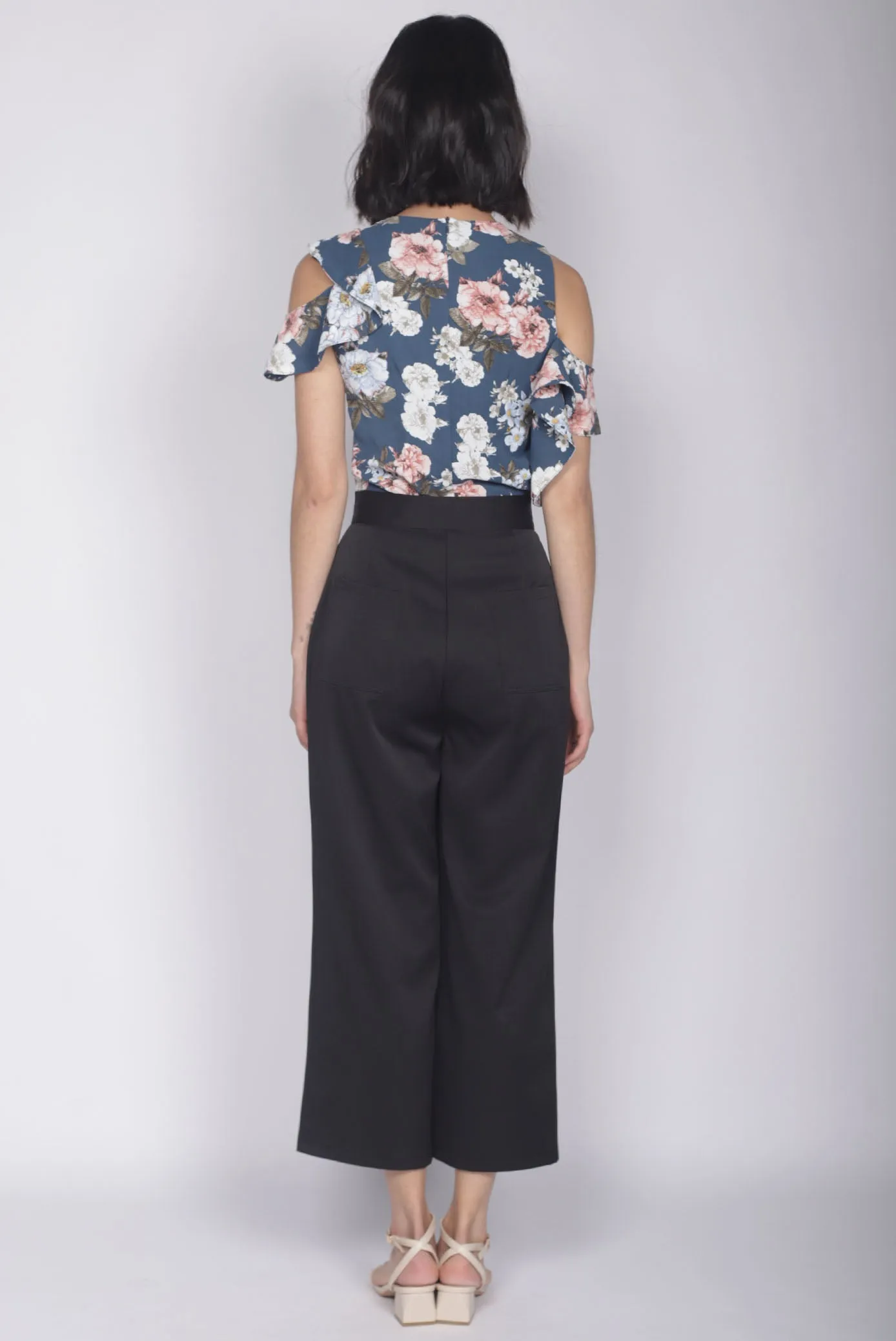 *Premium* Christie Ruffle Floral Top In Blue