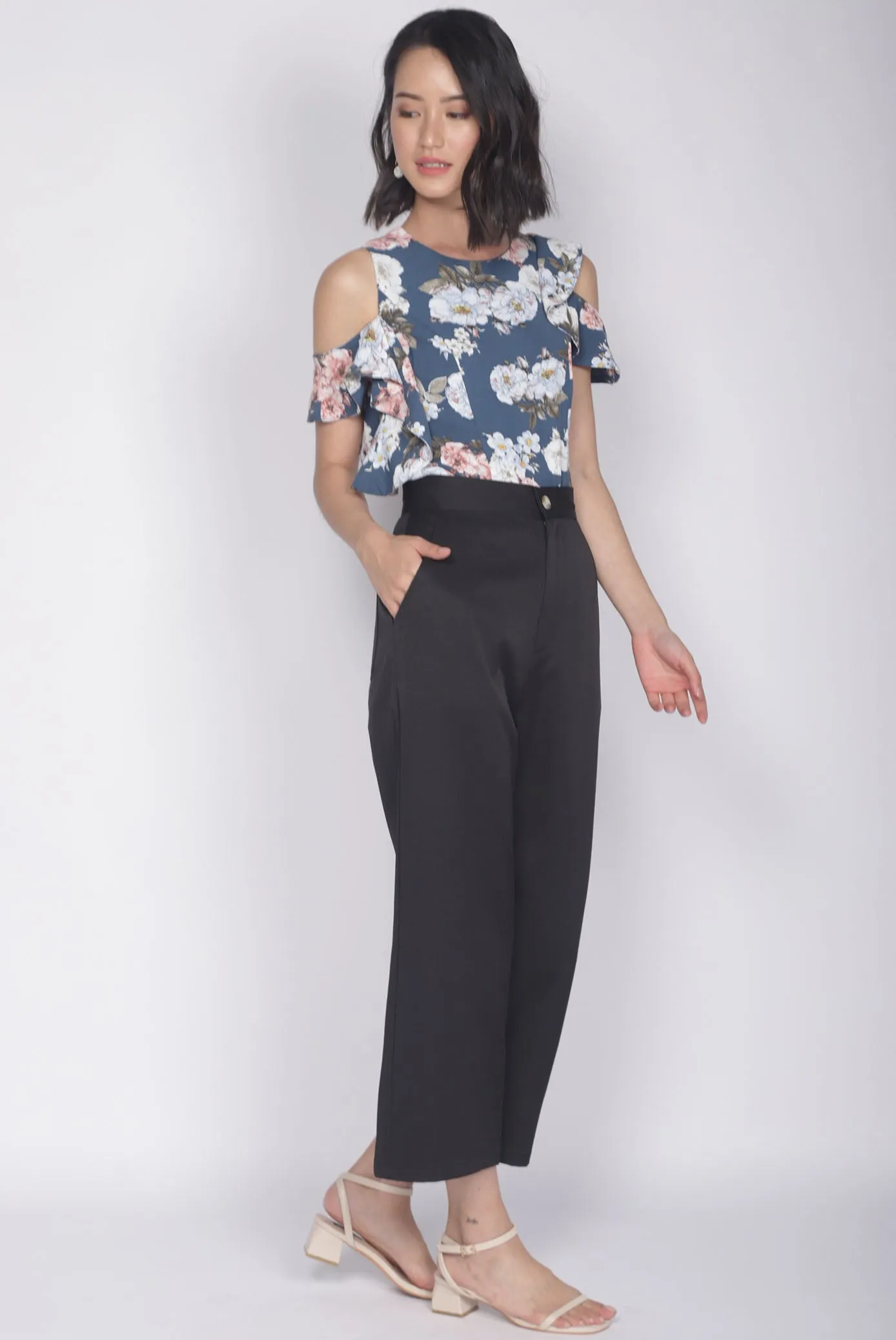 *Premium* Christie Ruffle Floral Top In Blue