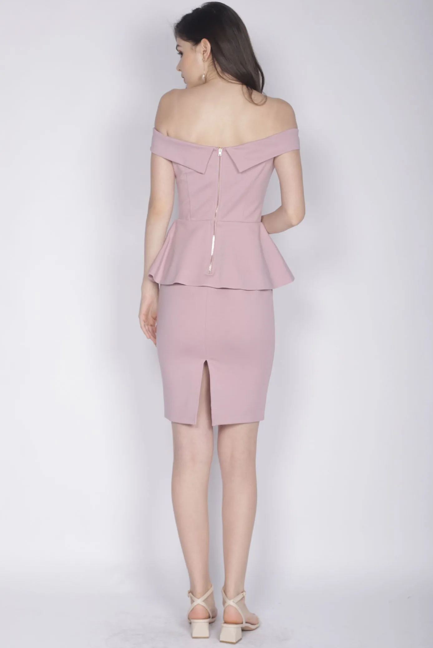 *Premium* Ewelina Off Shoulder Peplum Dress In Blush