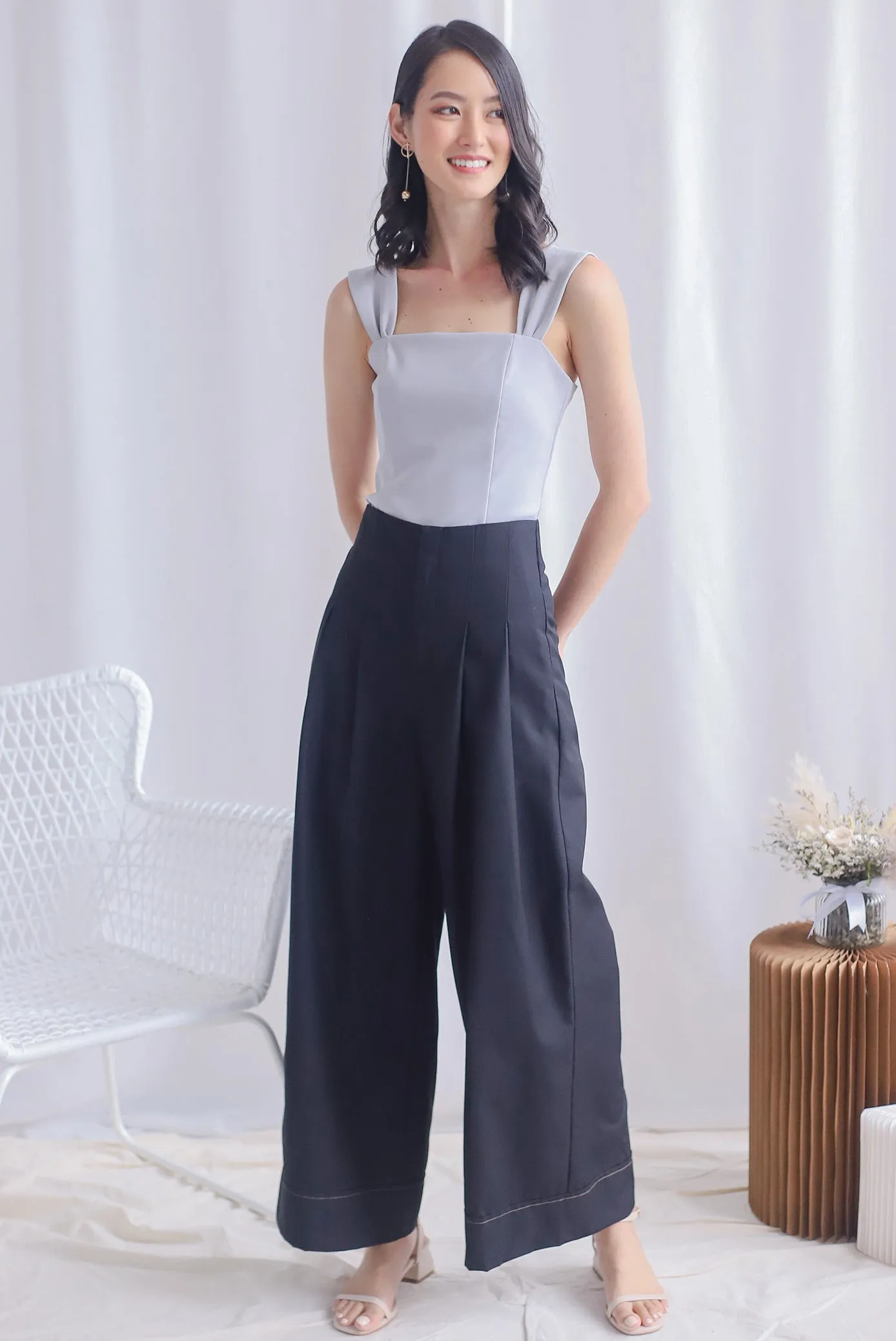 *Premium* Moriah Ruched Strap Top In Grey