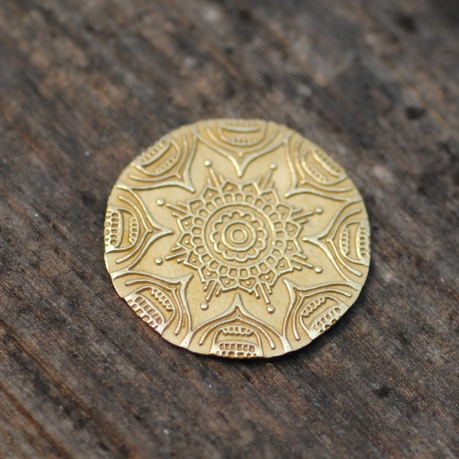 Raw Brass Shapes Round Disc 23mm Sugar Skulls Flower metal charms