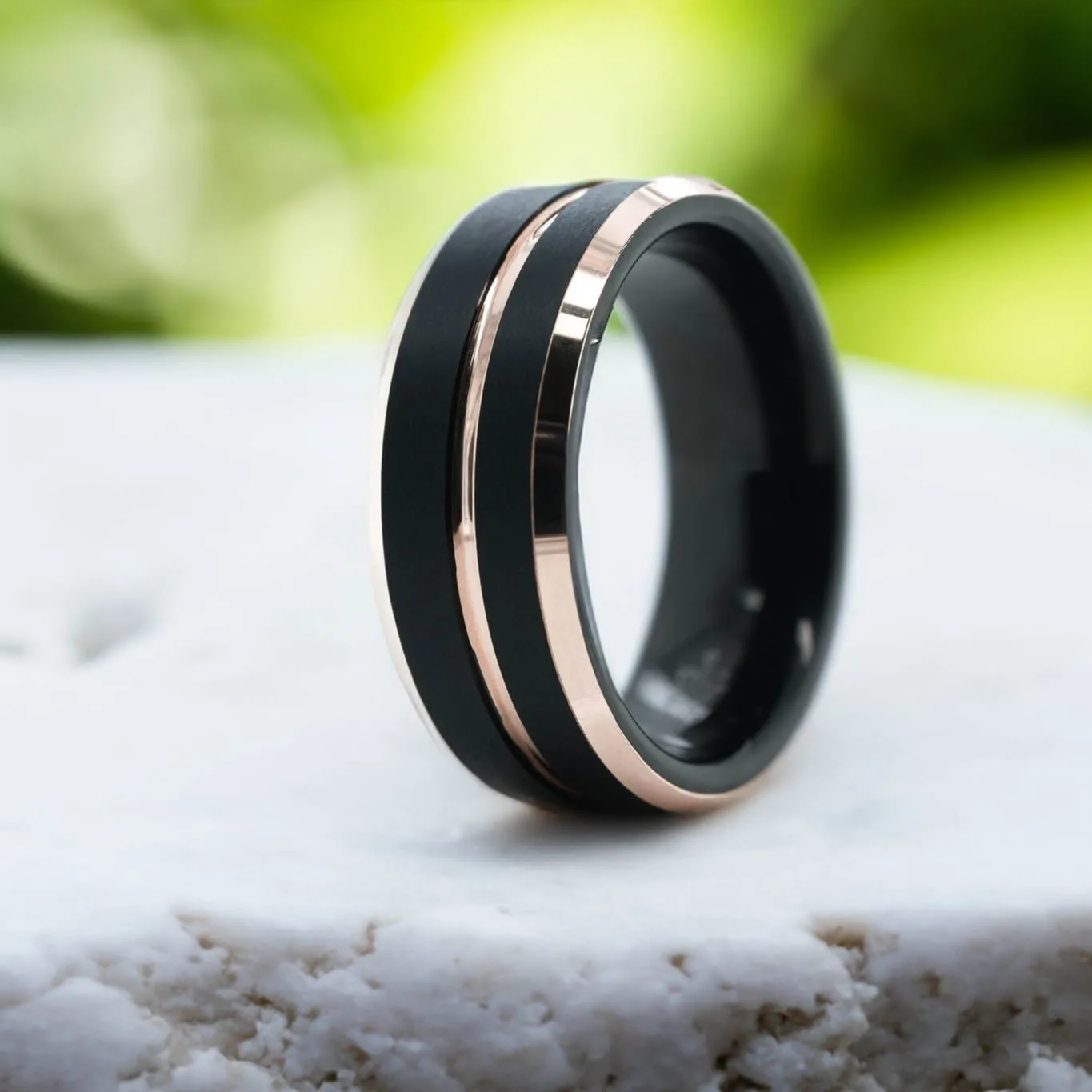 Rose Gold Polished Band / Black Stripes & Interior - 8mm