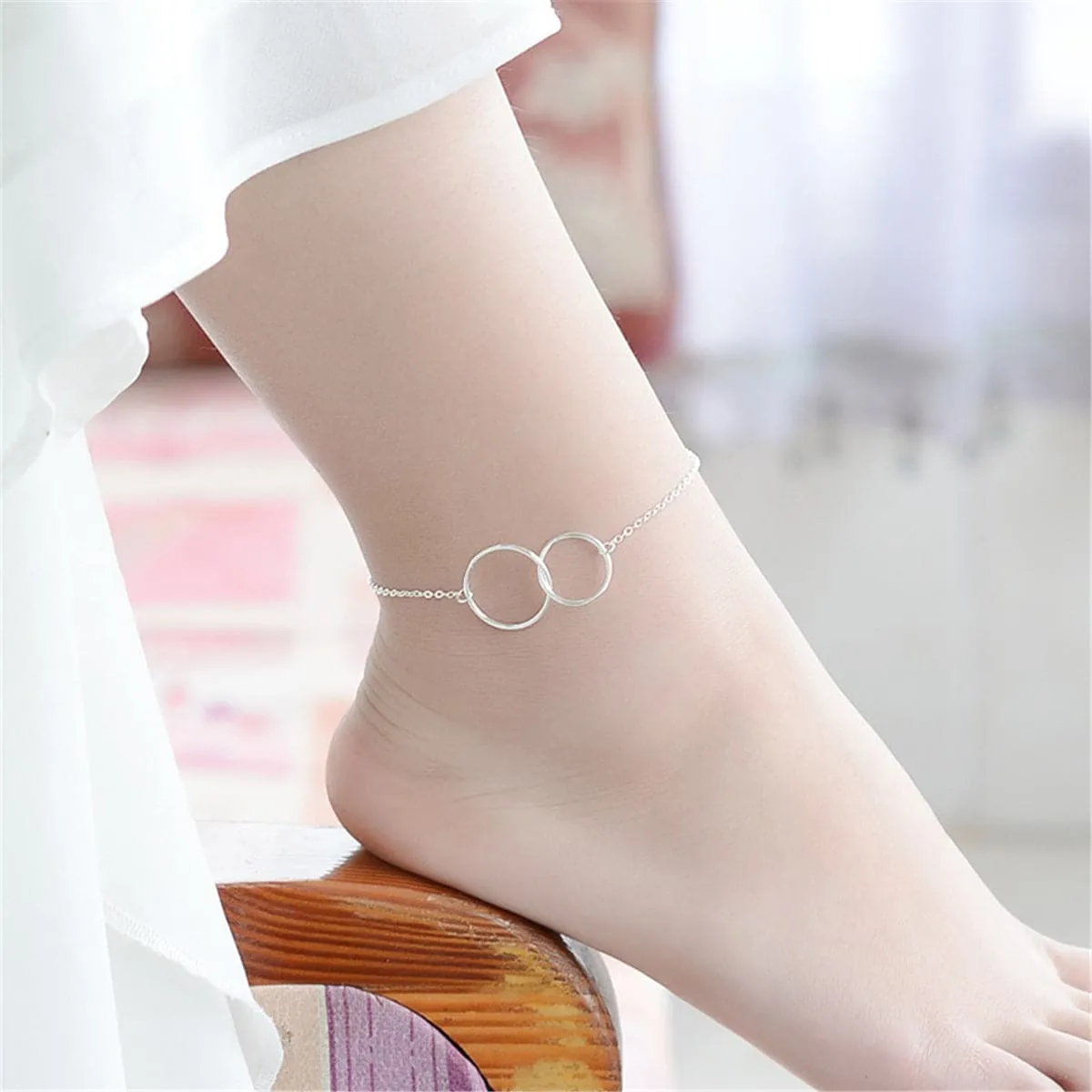 Silver-Plated Interlocked Circle Anklet