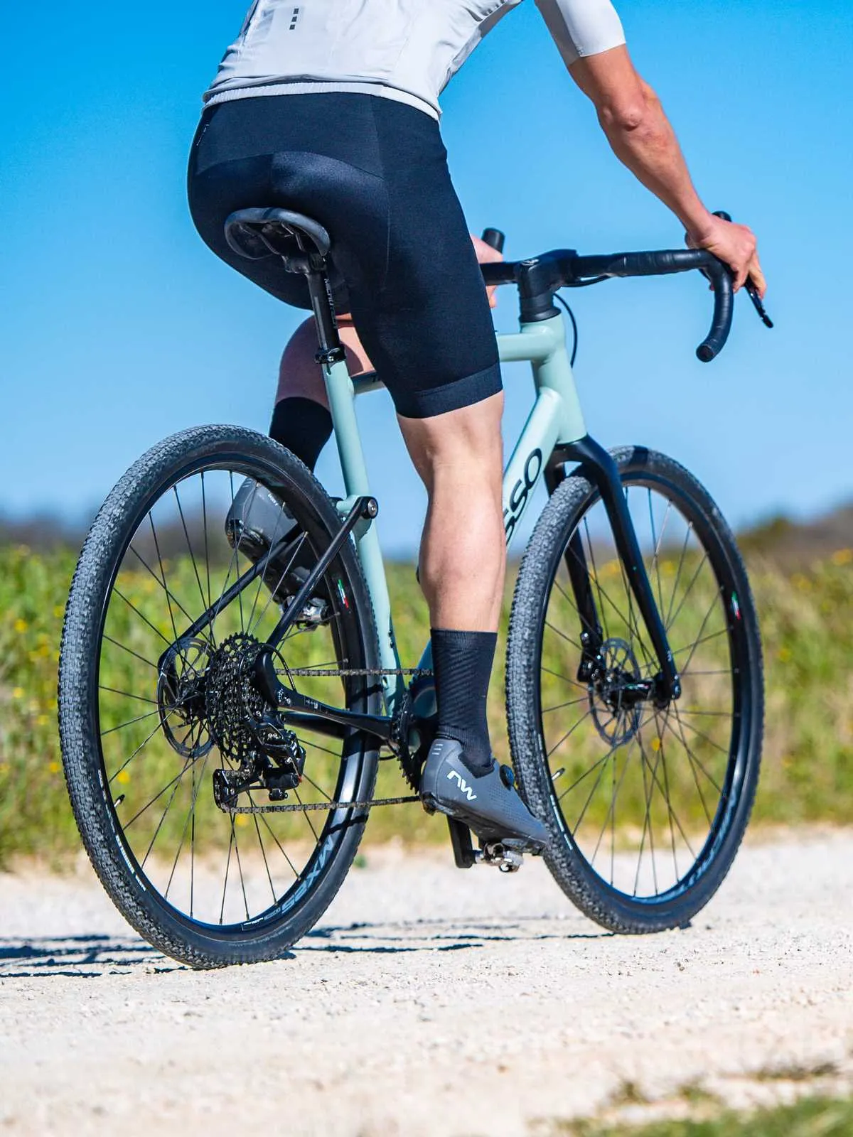 Spodenki rowerowe NORTHWAVE Active Bibshort - czarny