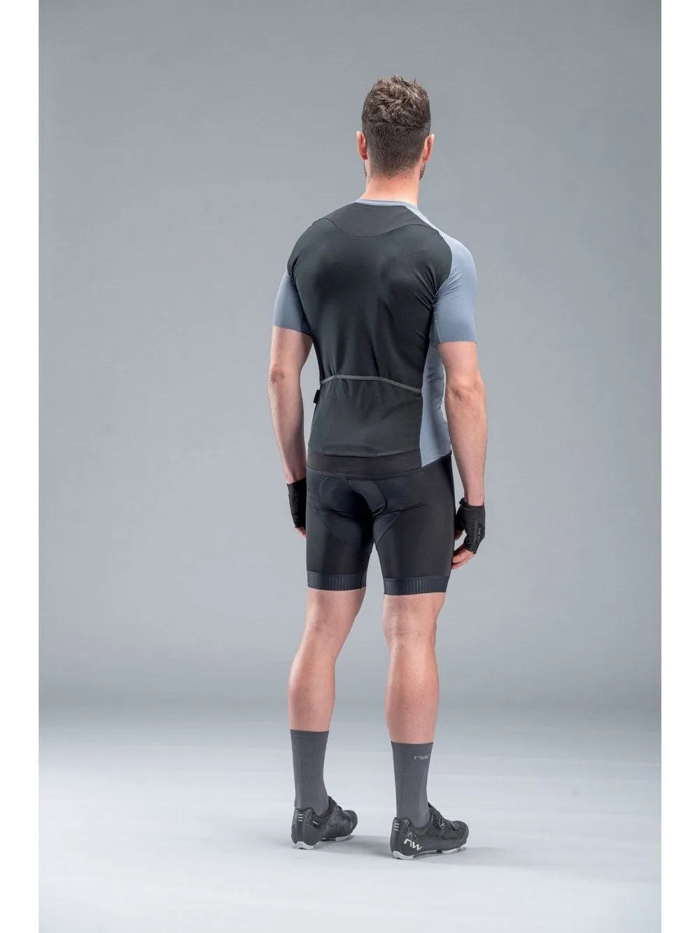 Spodenki rowerowe NORTHWAVE Active Bibshort - czarny