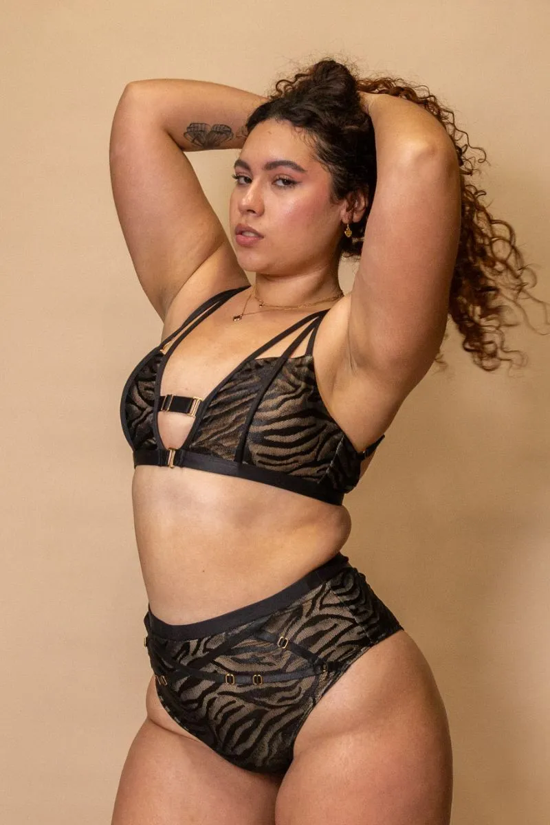 Tatiana Active Zanda Top - Black