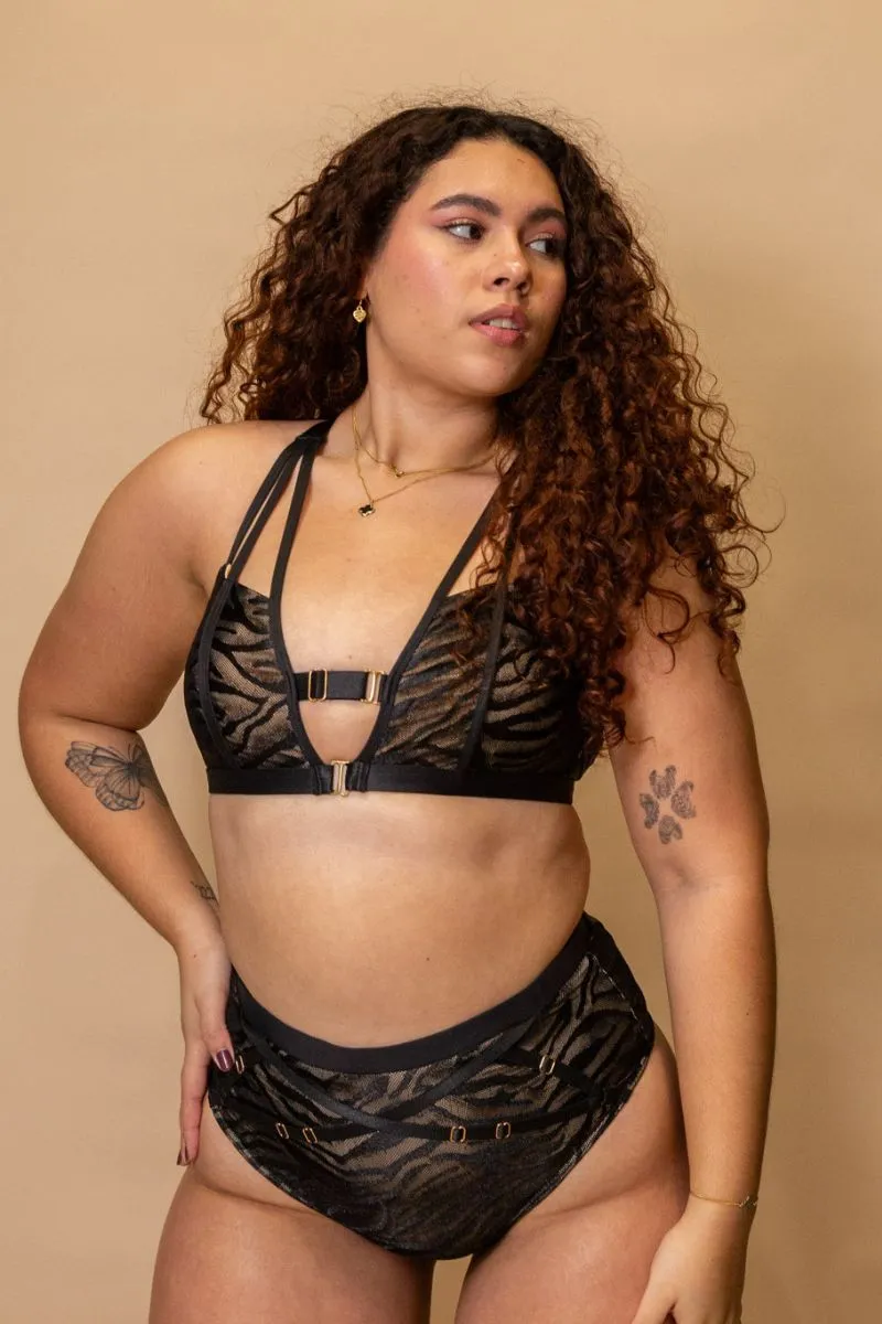 Tatiana Active Zanda Top - Black