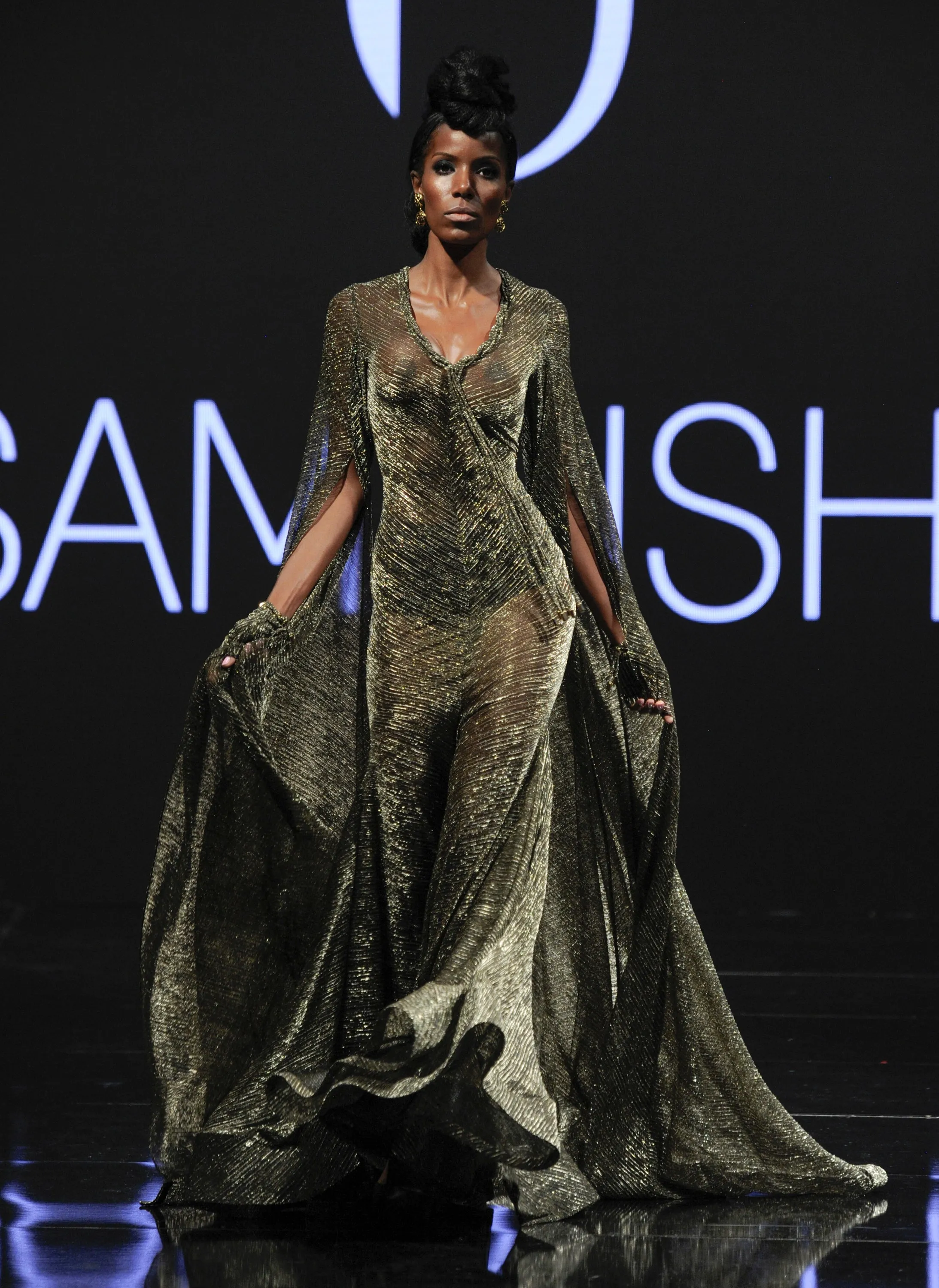 TEMPTATION Look 15