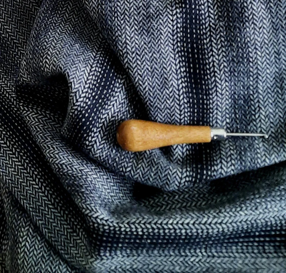 Textured Wool Fabric "Blackbird"