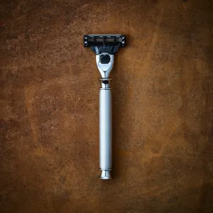 The Oslo Brushed Aluminum Razor