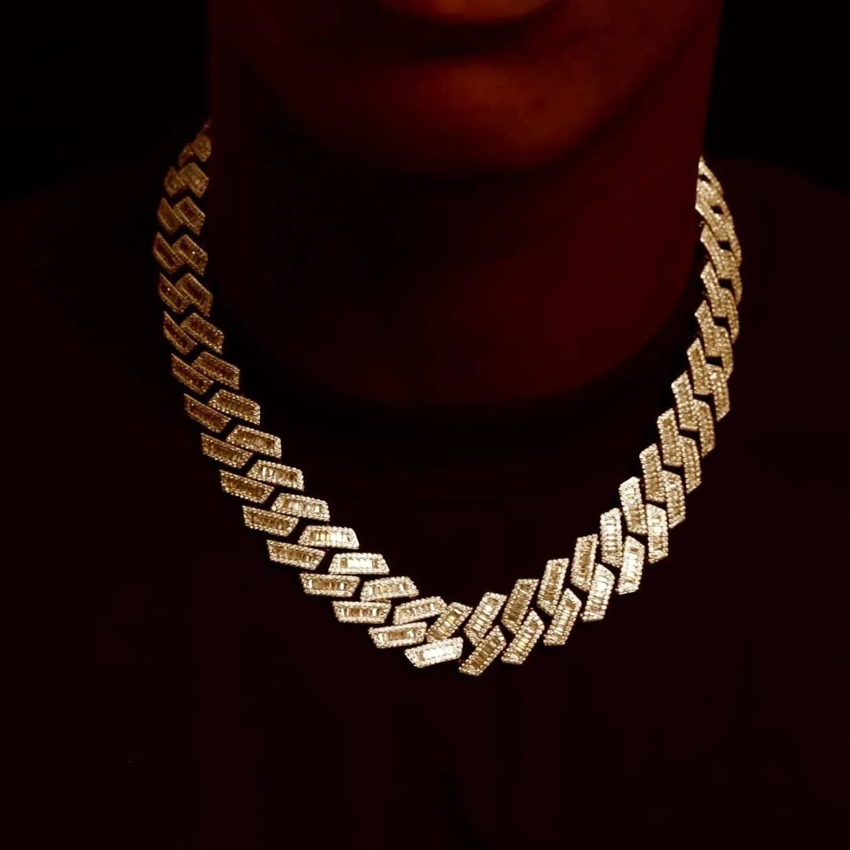 The Proud Moment® - 20mm Baguette Cut Moissanite Diamond Prong Cuban Link Chain in 14K Gold