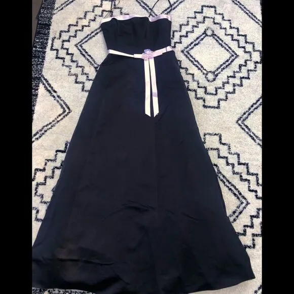 🔥Urban Girls Nite Beautiful black and pink dress . Poofs out with taffeta under