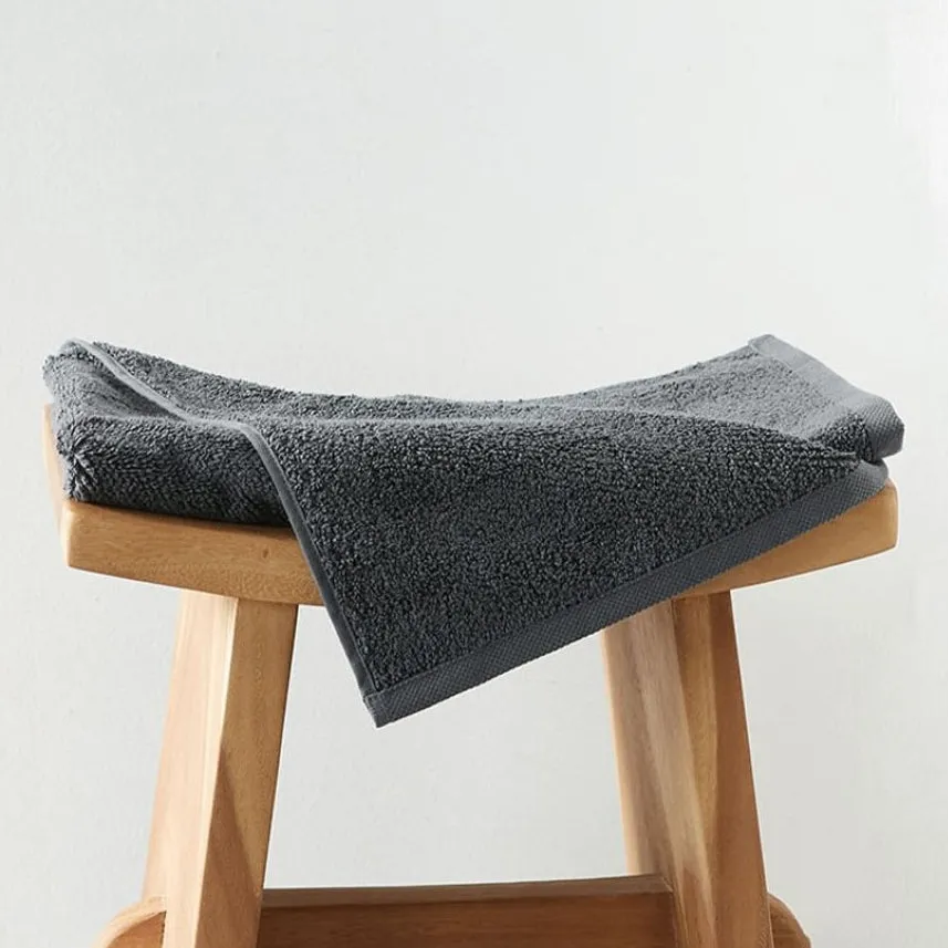 Urban Oasis Aydin Bath Mat Woodland Gray