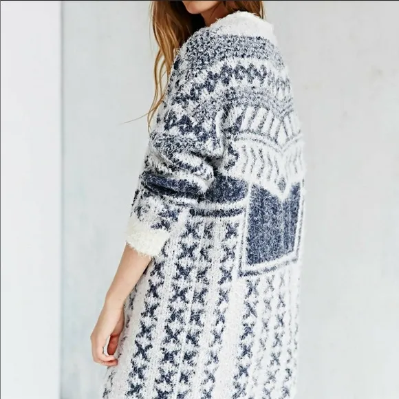 URBAN OUTFITTERS | Ecote Cabin Fever Cardigan