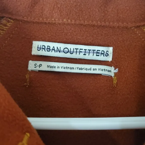 Urban Outfitters Oversized Fleece Shacket Size Small Rust Large Pockets