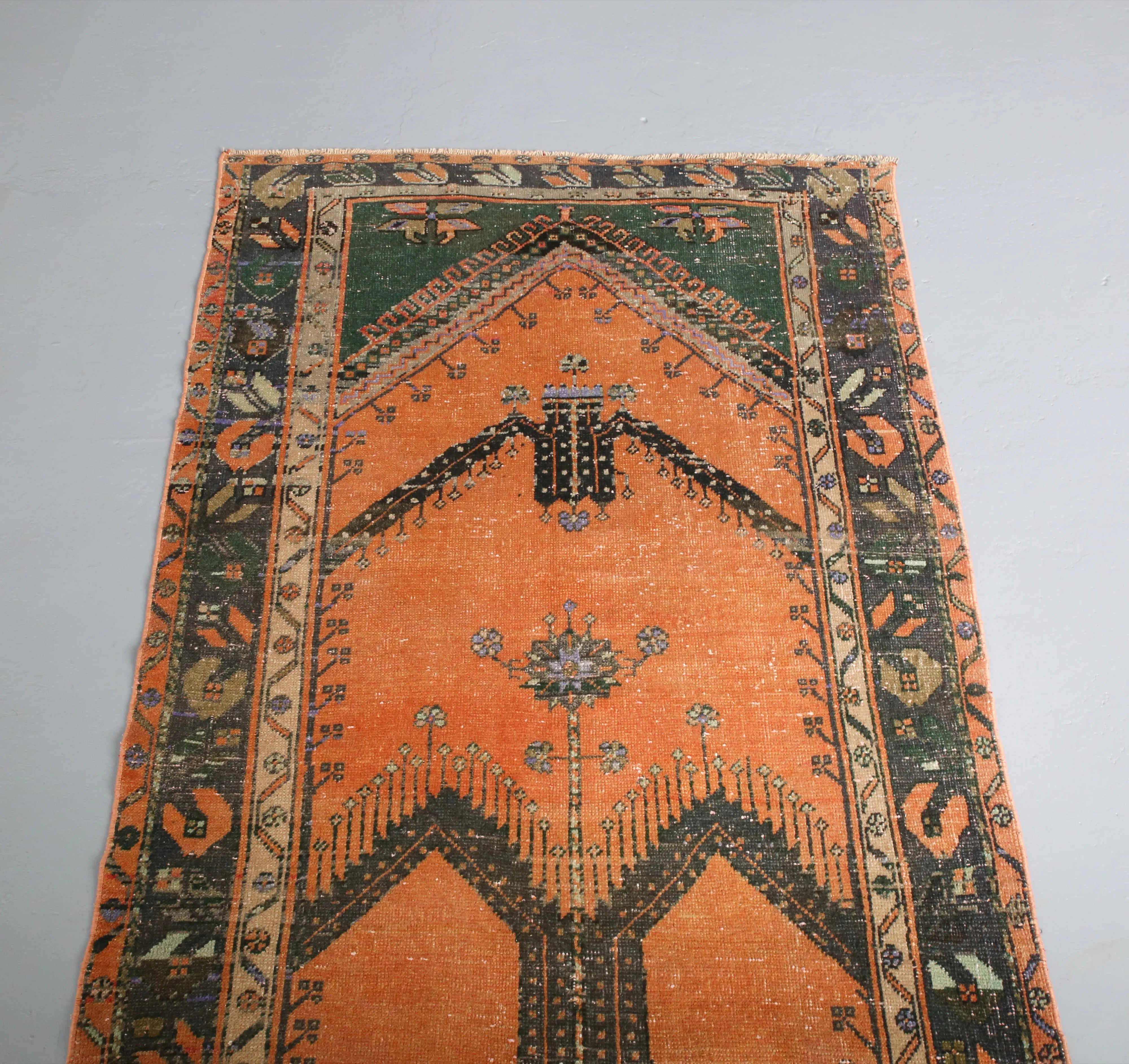 Vintage Anatolian Rug 3.9ftx6.6ft