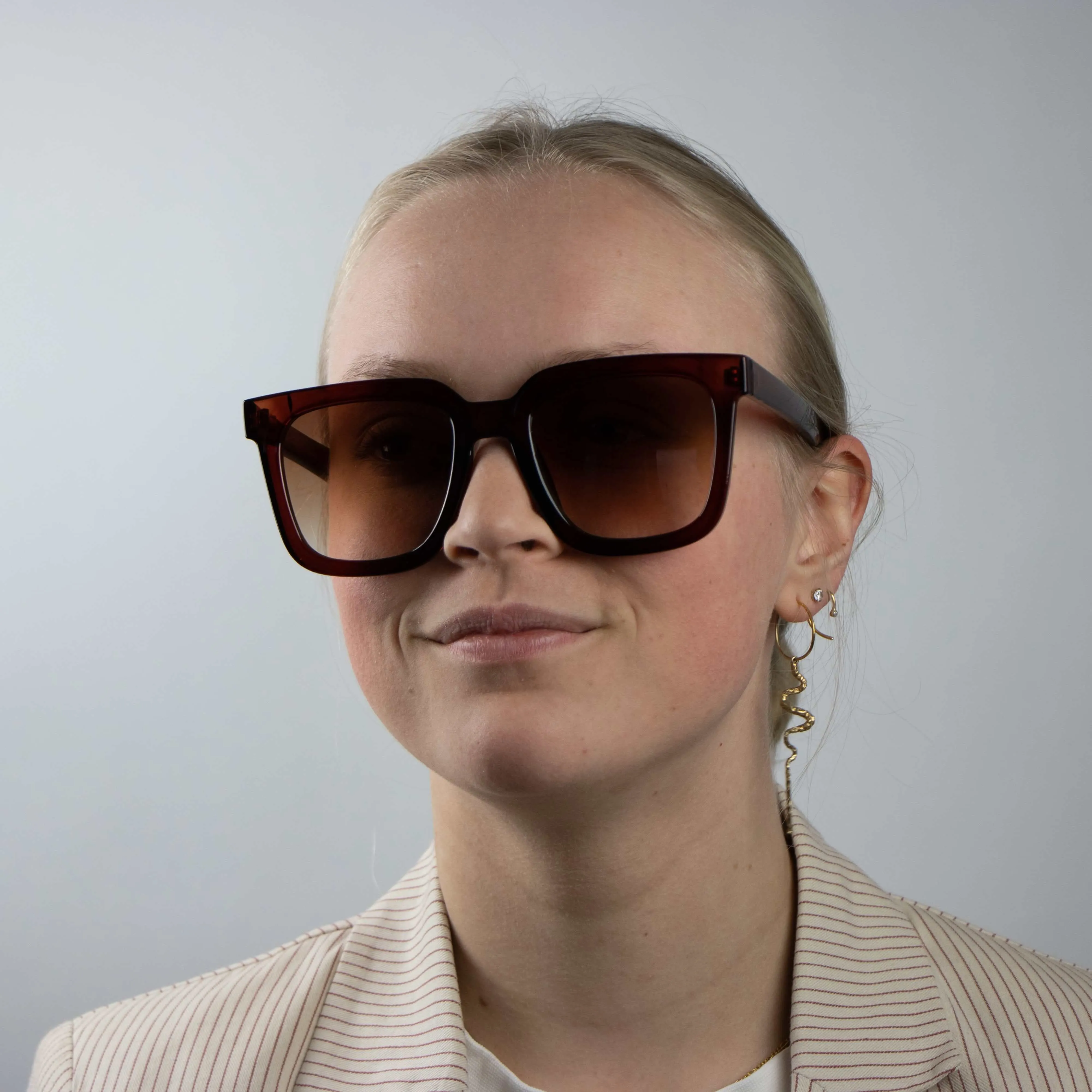 Vitale Transparent Brown
